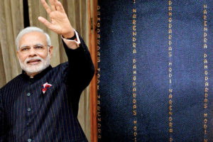 Modi_Suit_6.4_Crore_Auction_Surat_World_Record