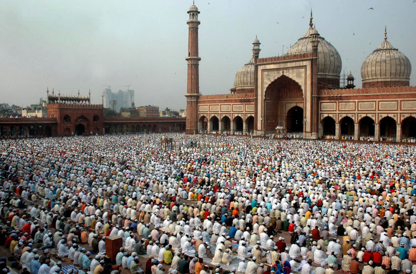  LARGEST MOSQUE IN INDIA