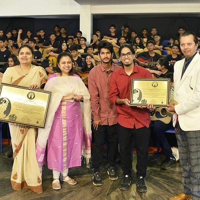 MAXIMUM STUDENTS PERFORMED NATIONAL ANTHEM ON GUITAR World Records