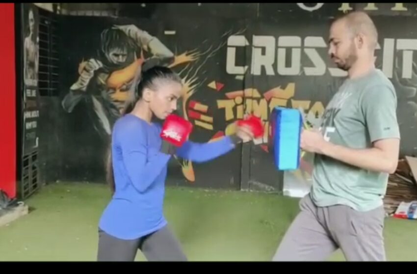  YOUNGEST GIRL TO PERFORMED FASTEST BOXING PUNCHES IN A MINUTE