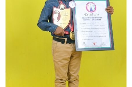 YOUNGEST TO RECITE FASTEST COUNTING 1-100 NUMBERS