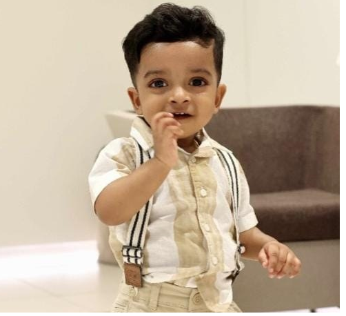  TODDLER IDENTIFIED MAXIMUM CREATURES ON FLASHCARDS