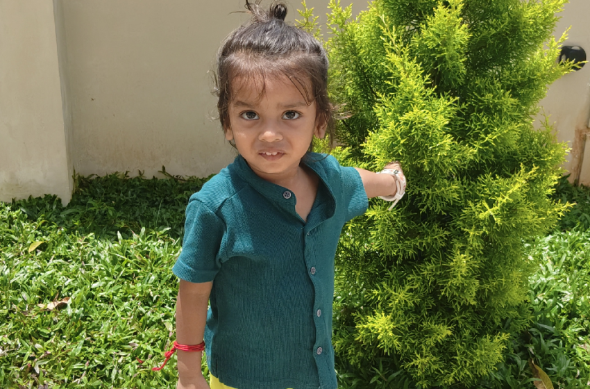  TODDLER BOY TO IDENTIFY INDIAN GODDESSES ON PHOTOGRAPHS