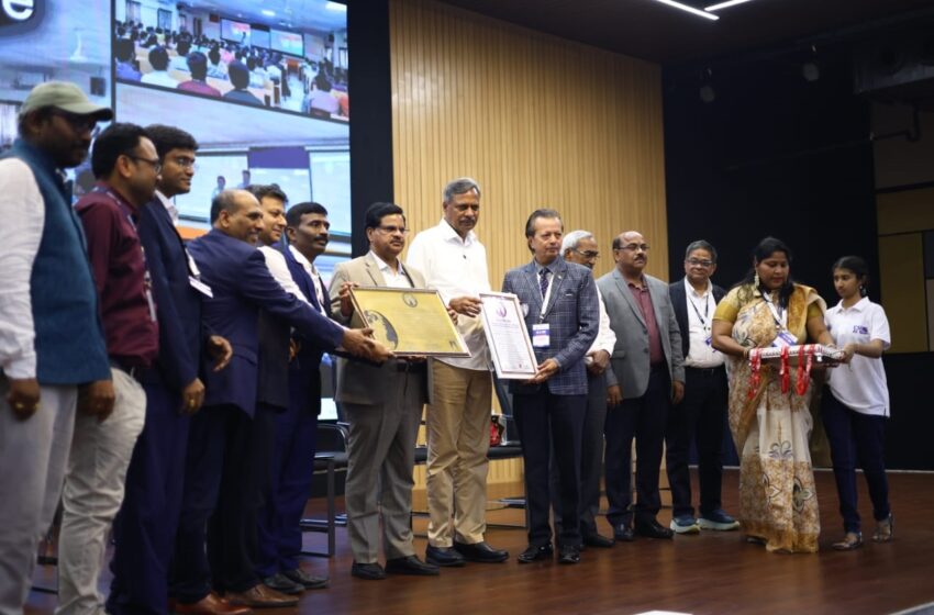  THE LARGEST AI READINESS PROGRAM FOR ACADEMIA AND INDUSTRY CONDUCTED IN HYBRID MODE (ONLINE & OFFLINE)